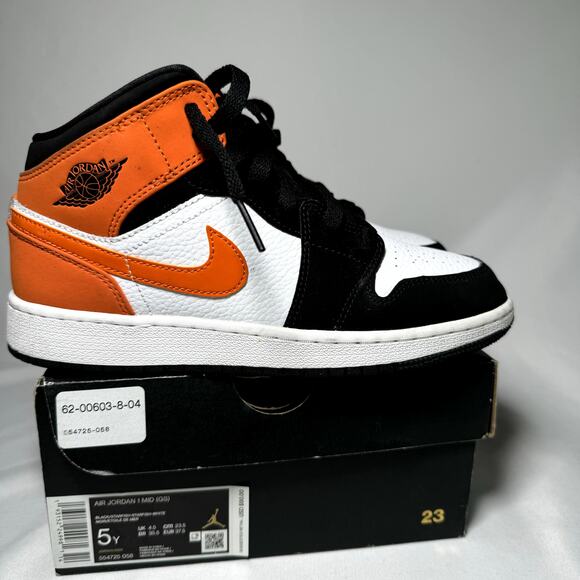 Size 5 - Air Jordan 1 Mid GS Shattered Blackboard 2019 Men's Shoes Ships Now - Picture 1 of 9